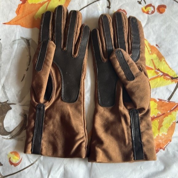 Vintage Brown Nylon Gloves Soft Interior One Size - Picture 2 of 3